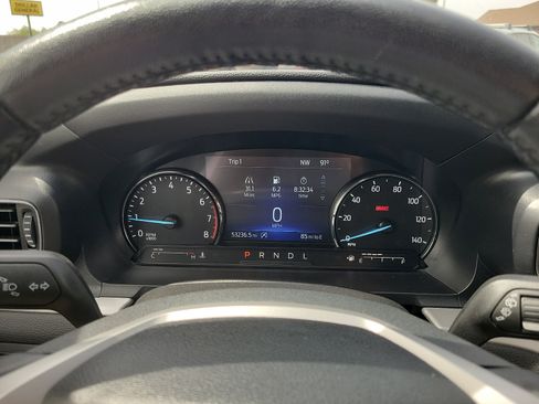 Used 2024 Ford Explorer XLT w/ Equipment Group 202A RWD image 19