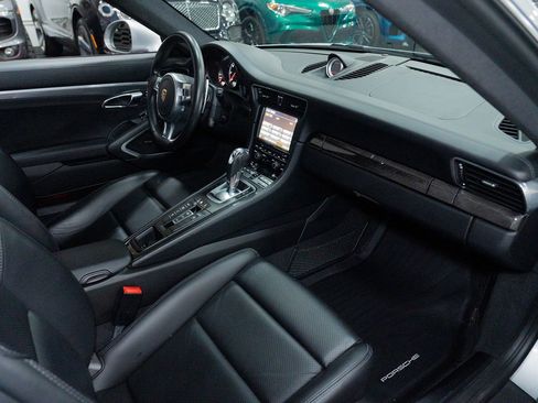 Used 2014 Porsche 911 Turbo AWD/4WD image 34