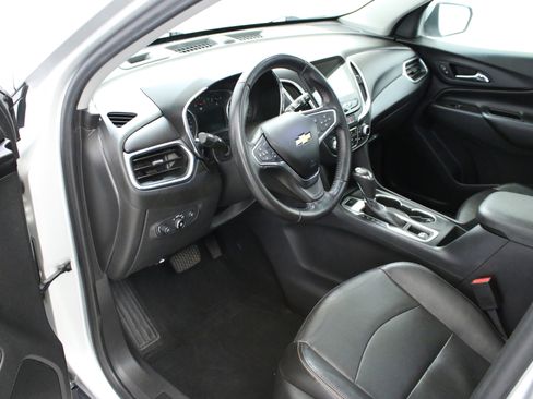 Used 2021 Chevrolet Equinox LT AWD/4WD image 22