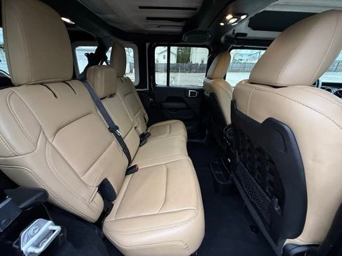 Used 2019 Jeep Wrangler Unlimited Rubicon w/ Dual Top Group image 27