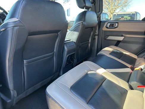 Used 2023 Ford Bronco Wildtrak image 13