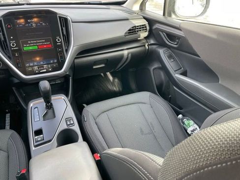Used 2024 Subaru Crosstrek 2.0i Premium image 8