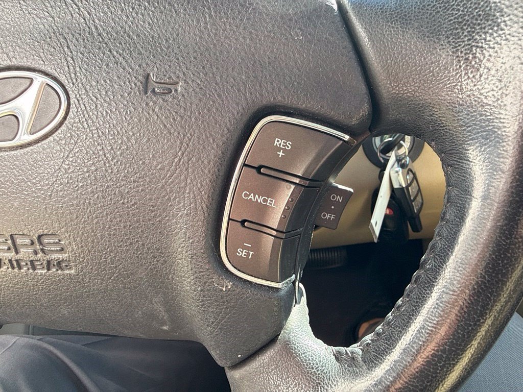 Used 2010 Hyundai Sonata Limited FWD image 13