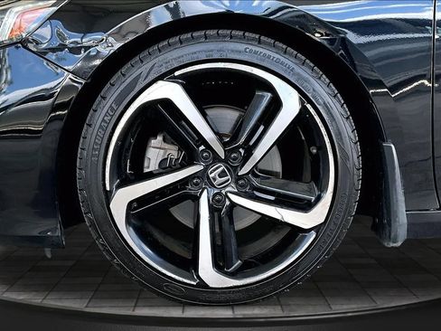 Used 2018 Honda Accord Sport image 30
