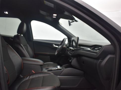 Used 2023 Ford Escape ST-Line w/ Tech Pack #1 image 12