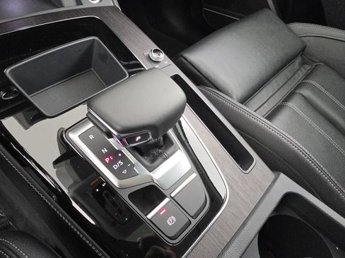 Certified 2024 Audi Q5 2.0T Premium Plus AWD/4WD image 33