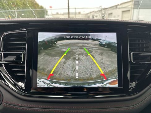 Certified 2025 Dodge Durango GT image 25