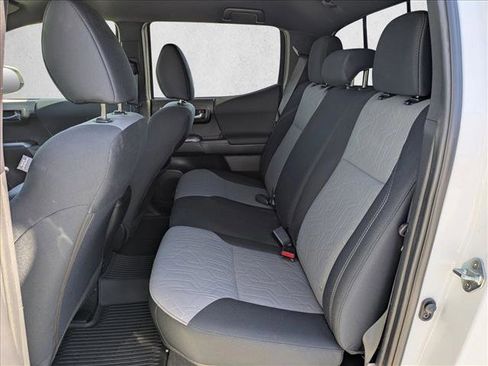 Used 2023 Toyota Tacoma TRD Off-Road image 17