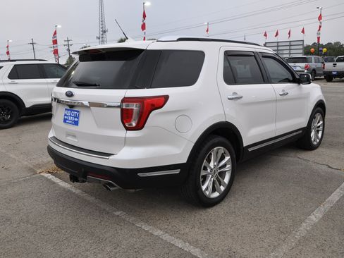 Used 2018 Ford Explorer Limited w/ Equipment Group 301A image 5