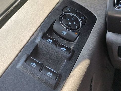 Used 2019 Ford F150 XLT w/ Equipment Group 302A Luxury AWD/4WD image 24