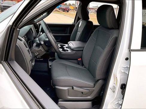 New 2026 RAM 2500 Tradesman AWD/4WD image 12