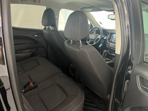 Used 2022 Chevrolet Colorado LT AWD/4WD image 23