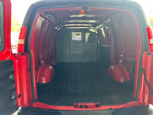 Used 2014 Chevrolet Express 1500 AWD image 11