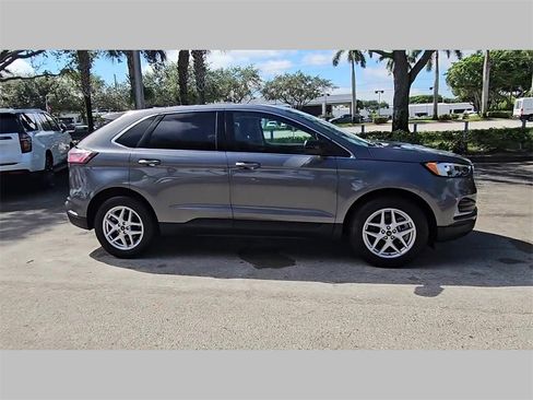 Used 2024 Ford Edge SEL image 37