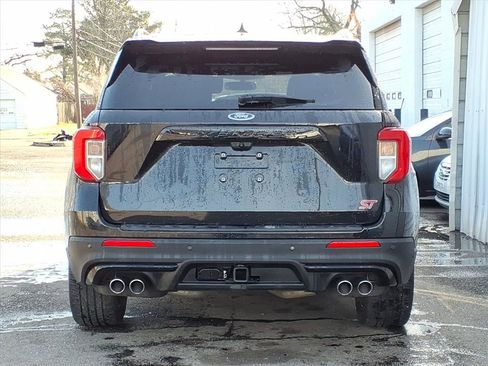 Used 2020 Ford Explorer ST w/ ST Street Pack image 4