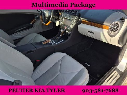 Used 2010 Mercedes-Benz SLK 300 image 13