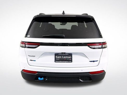 Used 2024 Jeep Grand Cherokee Trailhawk image 6