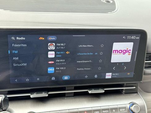 Used 2024 Hyundai Kona Limited image 14