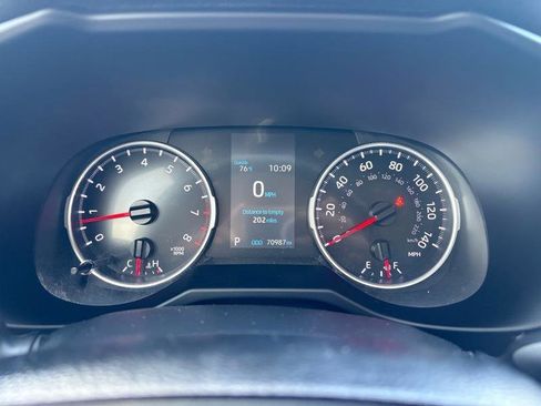 Used 2021 Toyota RAV4 LE image 23