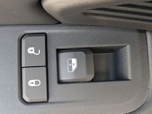 New 2026 Jeep Cherokee Overland w/ Trailer Tow Group image 28