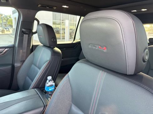 Used 2024 GMC Acadia AT4 w/ Luxury Package AWD/4WD image 6