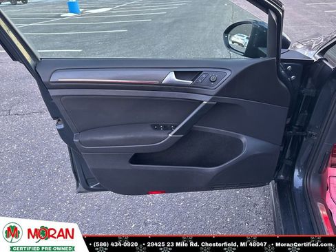 Used 2019 Volkswagen Golf 4-Door image 9