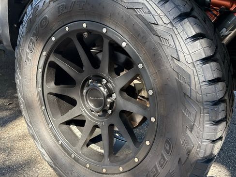 Used 2019 Ford F150 Raptor w/ Equipment Group 802A Luxury image 14