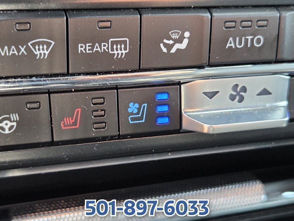 Used 2025 Ford F150 Lariat AWD/4WD image 23