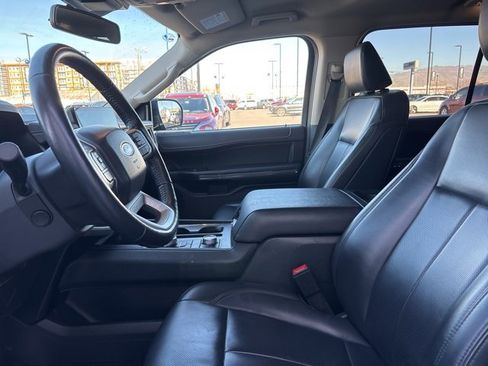 Used 2024 Ford Expedition XLT image 24