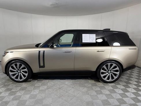 Used 2025 Land Rover Range Rover Autobiography AWD/4WD image 3