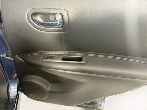 Used 2013 Nissan Rogue SL AWD/4WD image 30