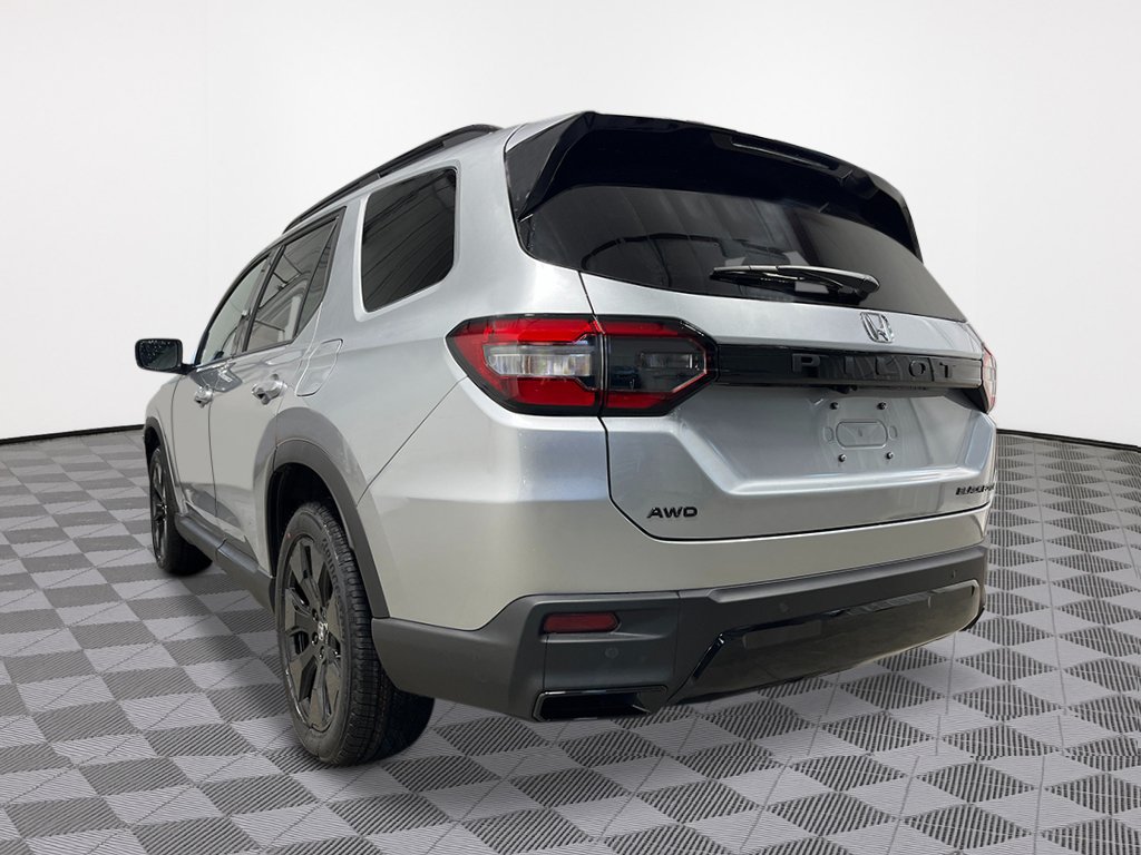 New 2026 Honda Pilot Black Edition image 3
