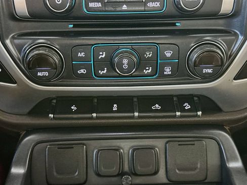 Used 2018 GMC Sierra 1500 SLT w/ SLT Premium Package AWD/4WD image 18