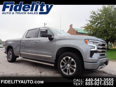 Used 2024 Chevrolet Silverado 1500 High Country w/ Technology Package AWD/4WD image 1