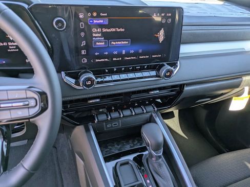 New 2025 Chevrolet Colorado LT w/ Advanced Trailering Package image 23