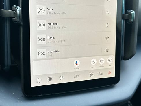 New 2026 Volvo EX30 Plus AWD/4WD image 17