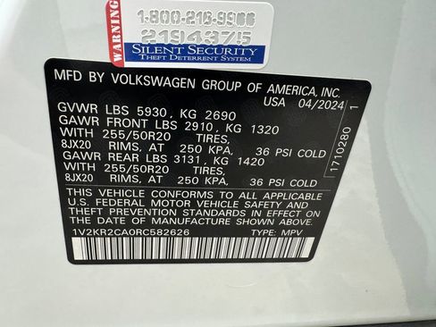 Used 2024 Volkswagen Atlas SE w/ Panoramic Sunroof Package image 30