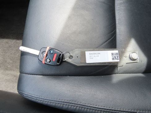 Used 2011 Honda Accord EX-L image 24