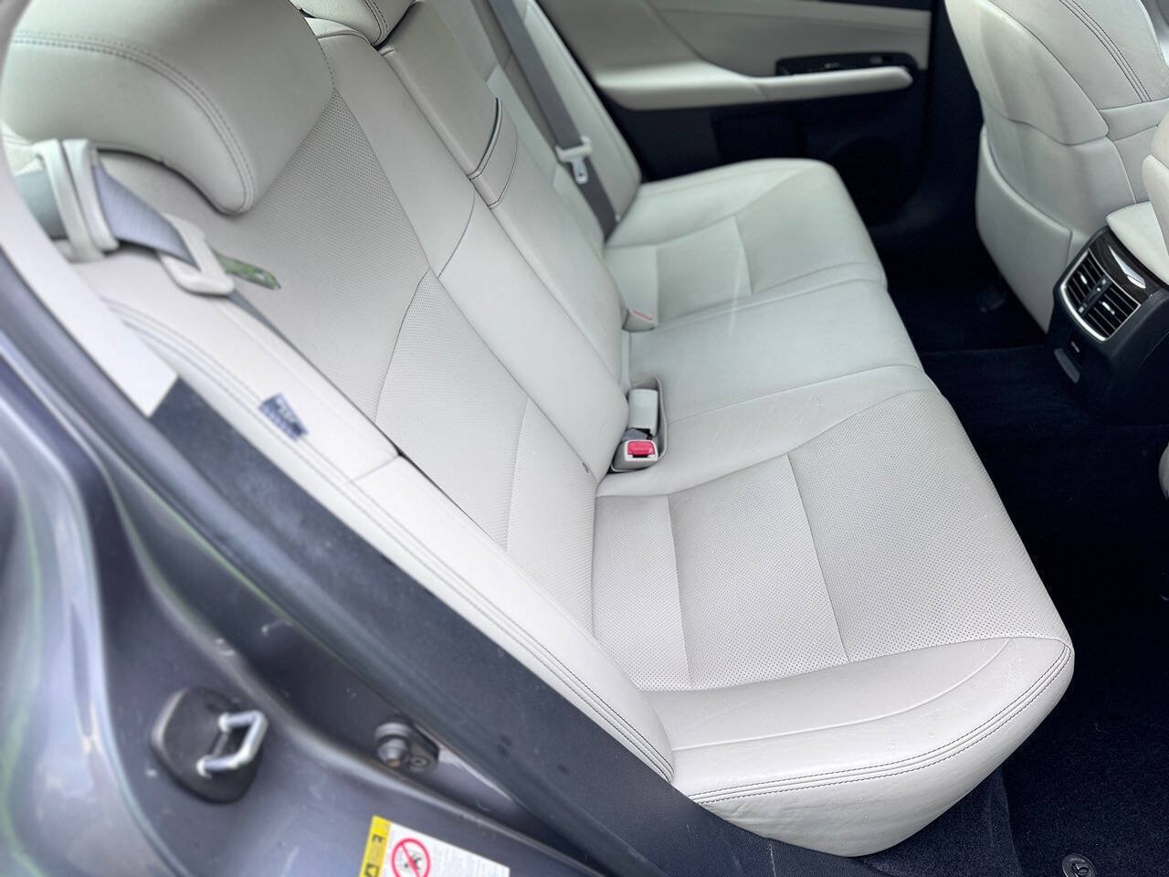 Used 2013 Lexus GS 350 AWD w/ Luxury Pkg w/Cold Weather Pkg image 17