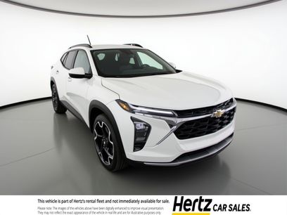 Used 2025 Chevrolet Trax LT