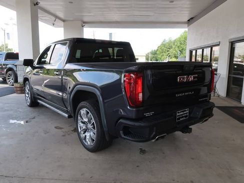 Used 2023 GMC Sierra 1500 Denali w/ Denali Reserve Package AWD/4WD image 5
