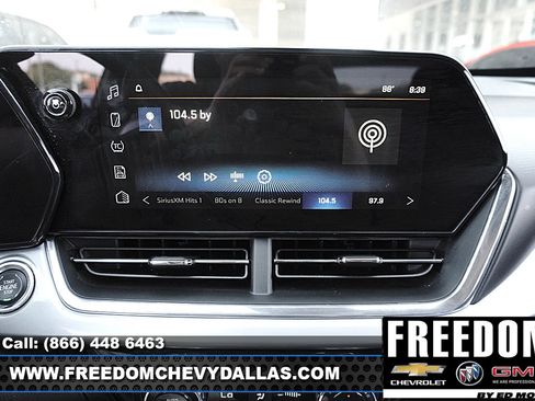 Certified 2025 Chevrolet Trax LT w/ Driver Confidence Package FWD image 15