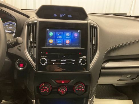 Used 2022 Subaru Forester Premium image 20