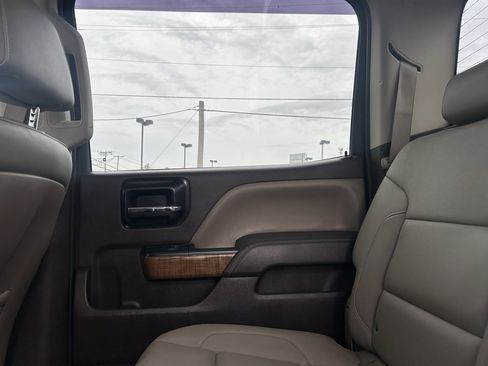 Used 2014 GMC Sierra 1500 SLT w/ SLT Crew Cab Value Package image 31