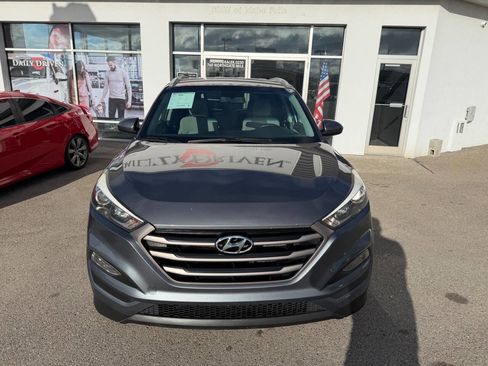 Used 2016 Hyundai Tucson SE w/ Option Group 02 image 3