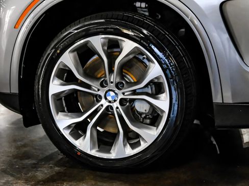 Used 2016 BMW X5 xDrive50i image 37
