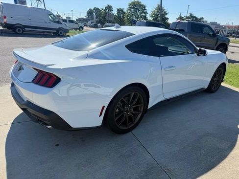 Used 2025 Ford Mustang Premium RWD image 8