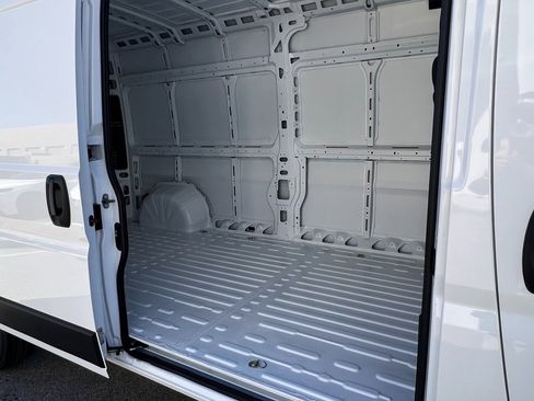 New 2026 RAM ProMaster 2500 w/ Convenience Group image 14