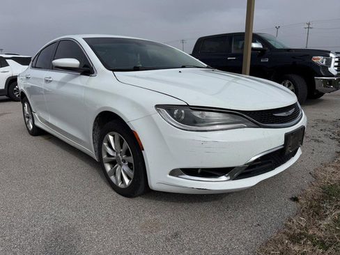 Used 2015 Chrysler 200 C image 5