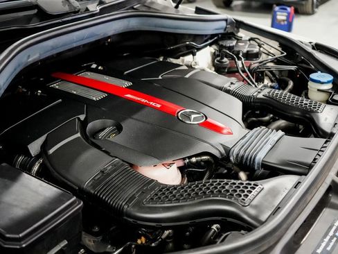 Used 2019 Mercedes-Benz GLE 43 AMG 4MATIC w/ Premium 2 Package image 30